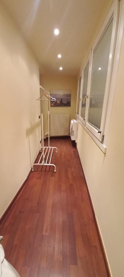 Daisy Apartment In Centro A Como Zewnętrze zdjęcie