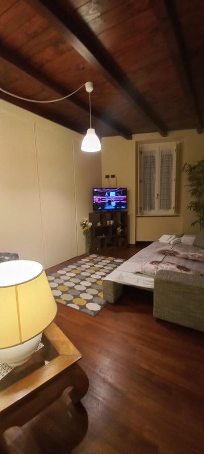 Daisy Apartment In Centro A Como Zewnętrze zdjęcie