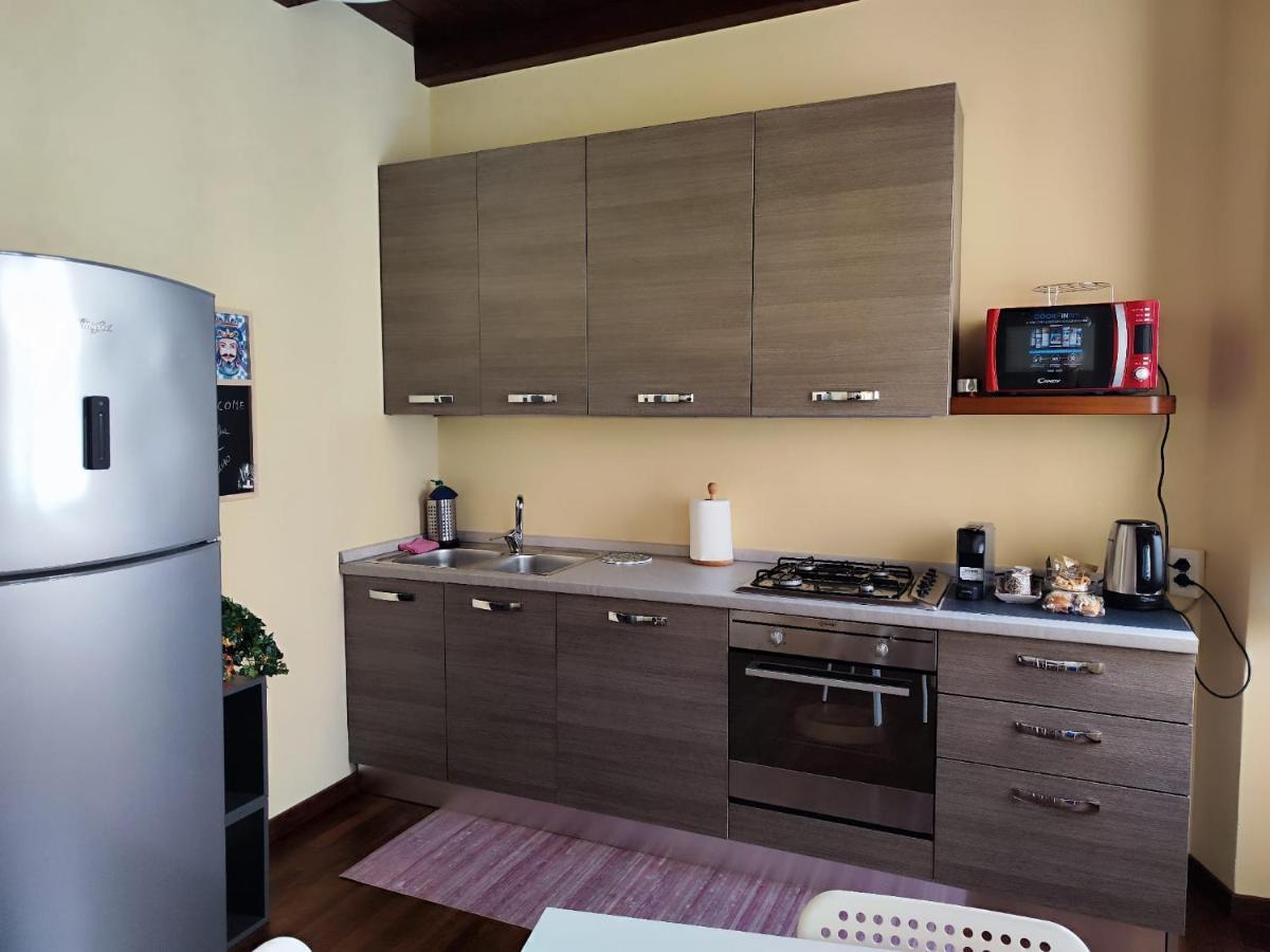 Daisy Apartment In Centro A Como Zewnętrze zdjęcie
